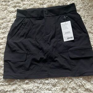 Athleta Trekkie Skort 2.0. Black New with tags. Size 6